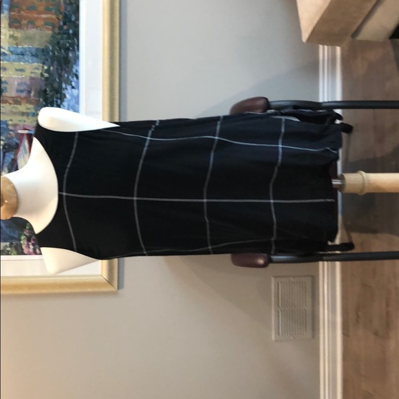 Athleta Tops - Athleta size 6 silk black with white tunic top Athleta Tops - Athleta size 6 silk black with white tunic top